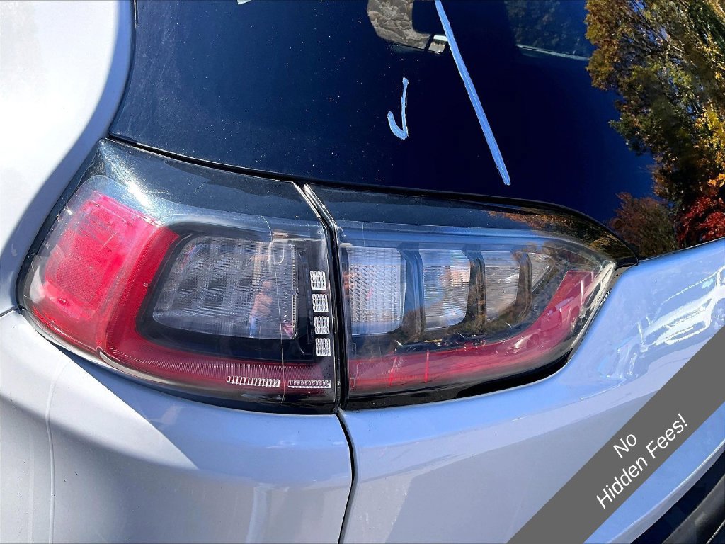 Used 2019 Jeep Cherokee Latitude Plus FWD image 25