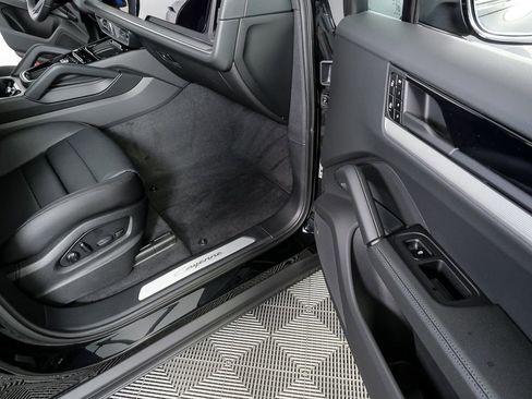New 2026 Porsche Cayenne AWD/4WD image 26