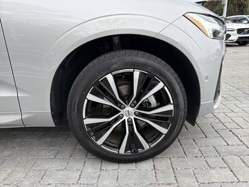 Certified 2025 Volvo XC60 B5 Plus image 13