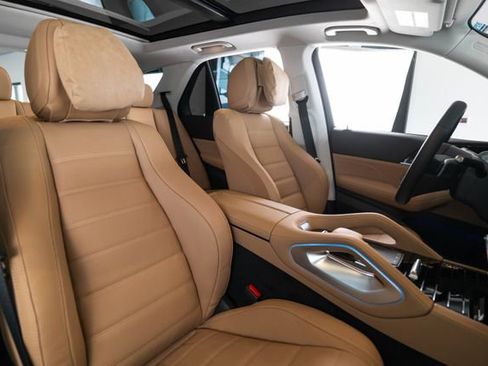 New 2026 Mercedes-Benz GLE 580 4MATIC image 14