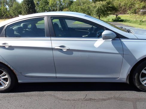Used 2013 Hyundai Sonata GLS w/ Popular Equipment Pkg FWD image 32