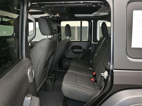 Used 2023 Jeep Wrangler Unlimited Sport AWD/4WD image 12