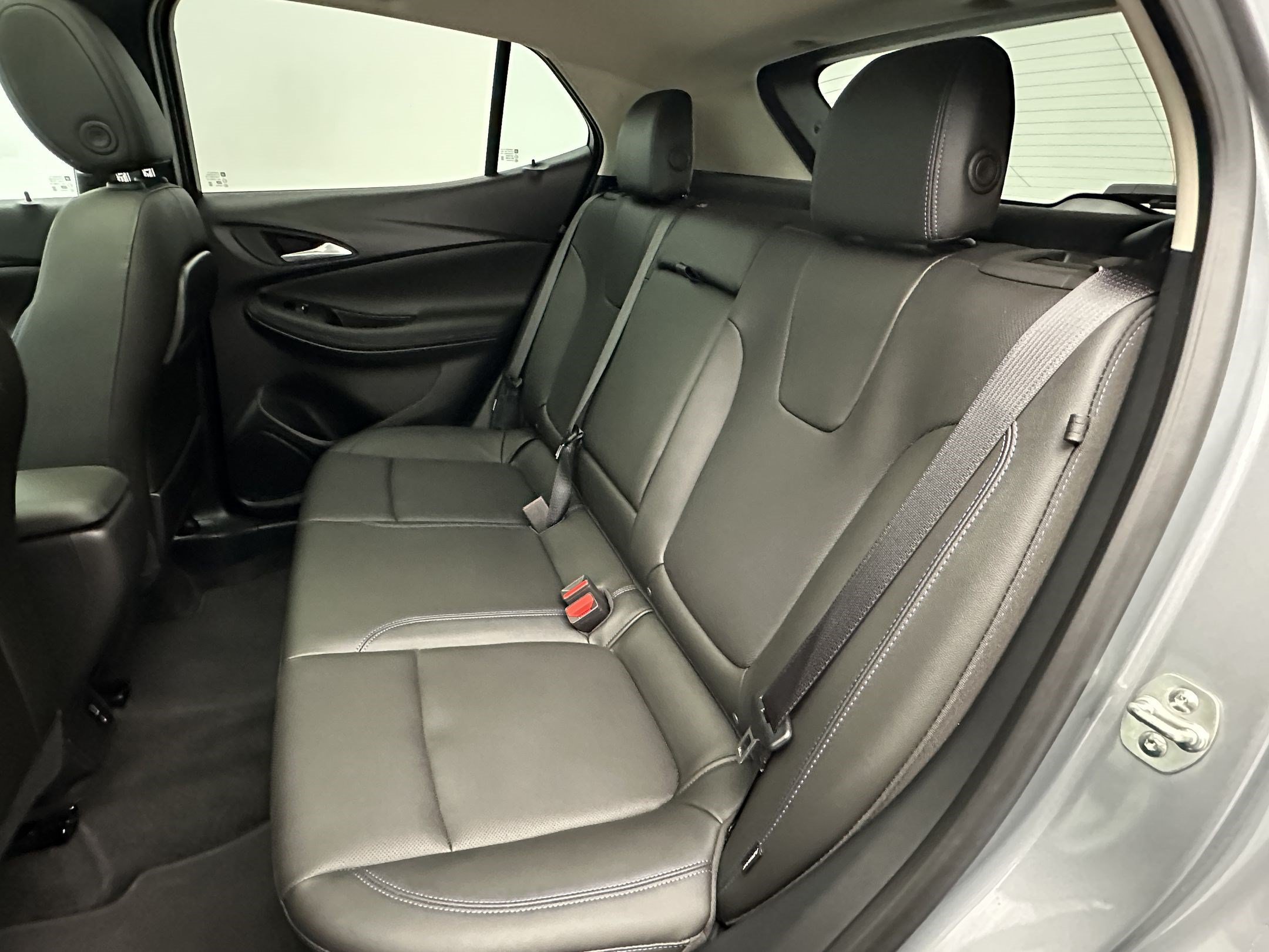 Certified 2025 Buick Encore GX Sport Touring w/ Experience Buick Package AWD/4WD image 22