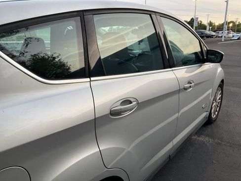 Used 2015 Ford C-MAX Energi SEL w/ Equipment Group 301A FWD image 4