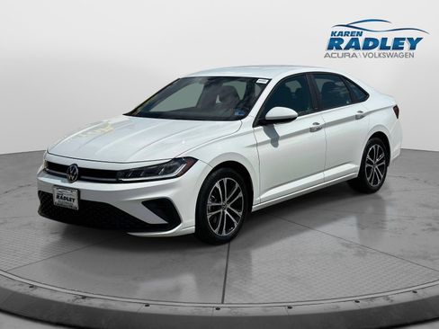 Certified 2026 Volkswagen Jetta Sport FWD image 5