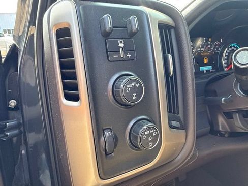 Used 2018 GMC Sierra 1500 Denali w/ Denali Ultimate Package AWD/4WD image 12