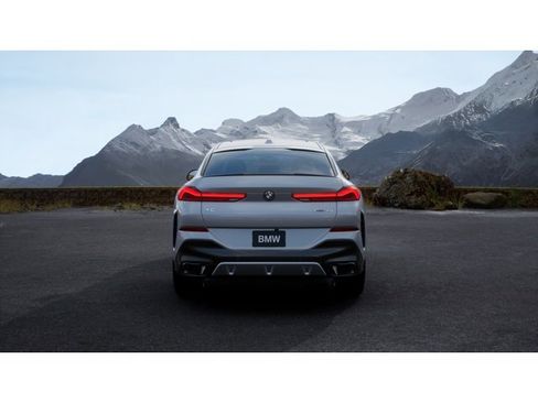 New 2026 BMW X6 xDrive40i image 5