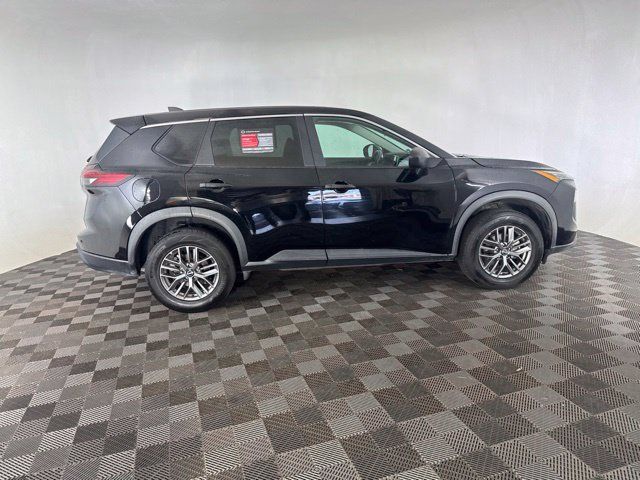Certified 2024 Nissan Rogue S AWD/4WD image 4