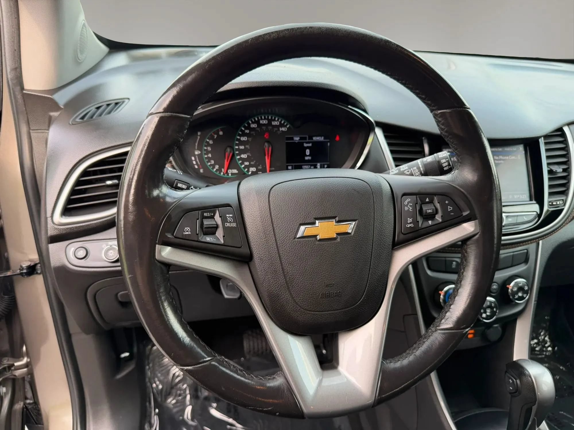Used 2022 Chevrolet Trax LT w/ Driver Confidence Package AWD/4WD image 15
