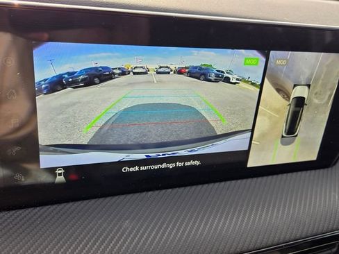 Used 2025 Nissan Kicks SR w/ Illumination Package FWD image 21