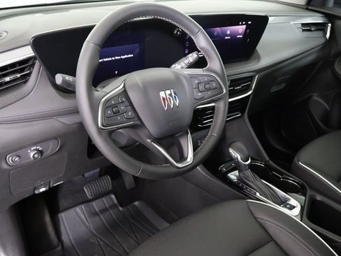 Used 2025 Buick Encore GX Avenir image 21