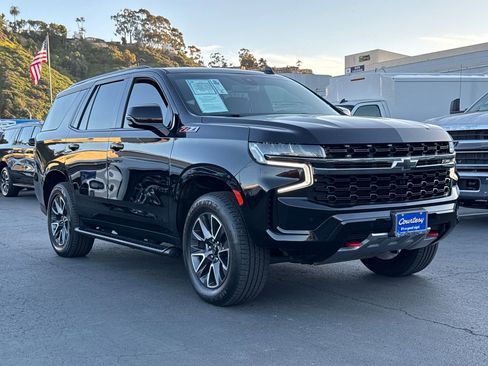 Used 2022 Chevrolet Tahoe Z71 w/ Luxury Package image 4