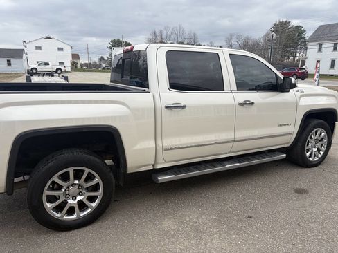 Used 2014 GMC Sierra 1500 Denali w/ Driver Alert Package AWD/4WD image 7