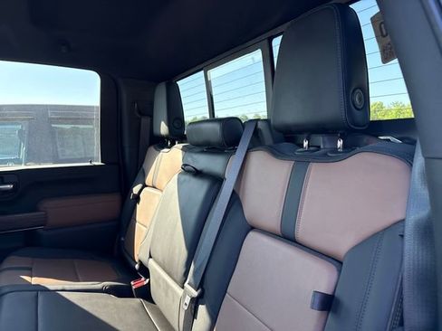 Used 2022 Chevrolet Silverado 2500 High Country w/ Z71 Off-Road Package AWD/4WD image 10