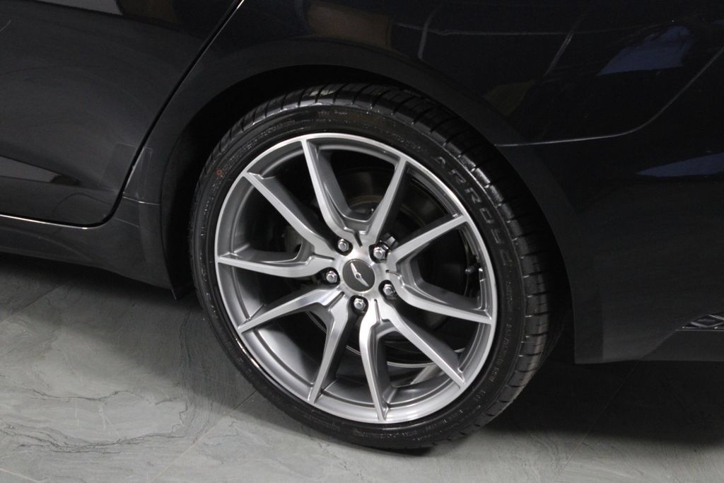 Used 2023 Genesis G70 2.0T RWD image 13