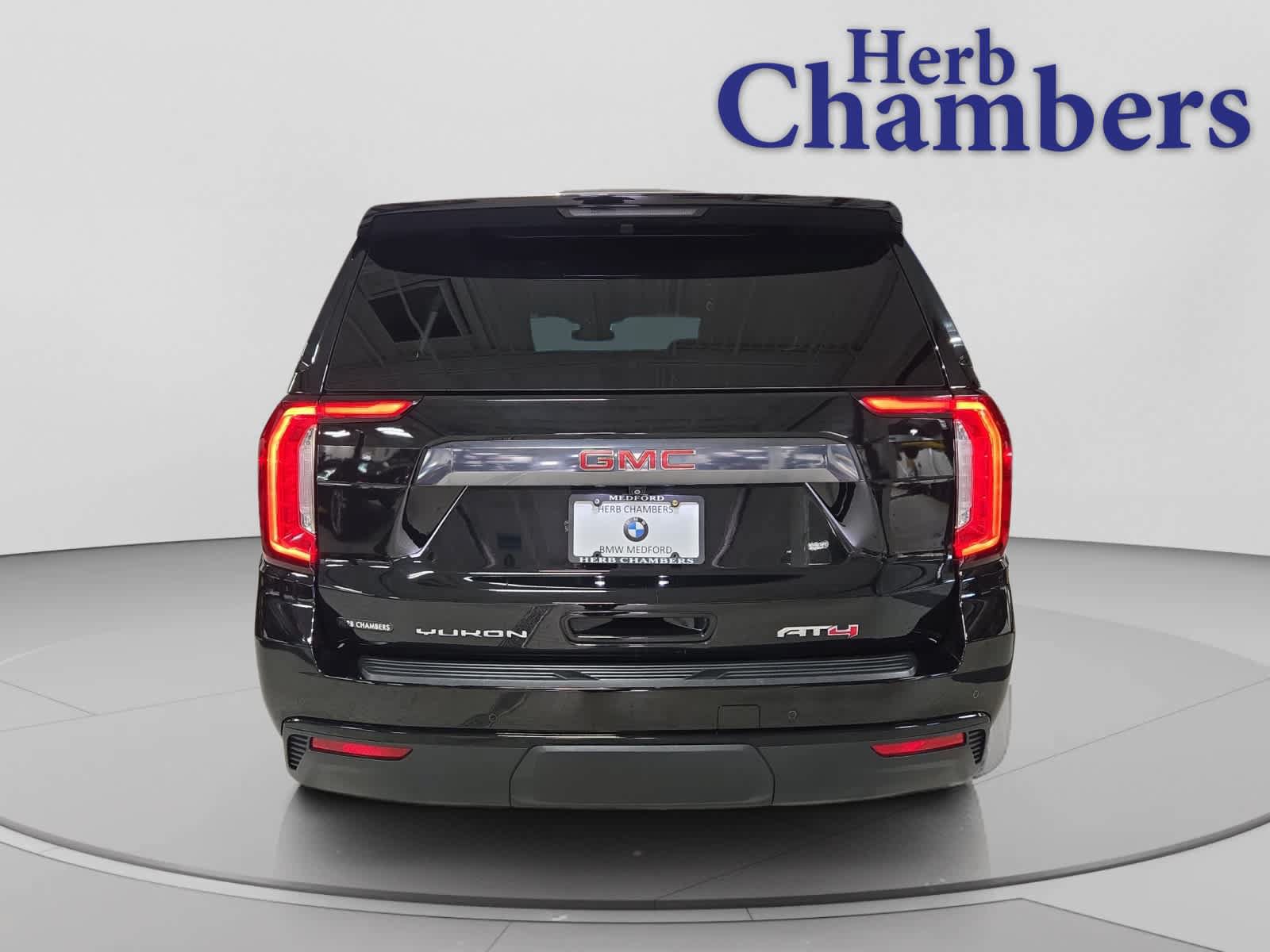 Used 2023 GMC Yukon AT4 w/ AT4 Premium Package AWD/4WD image 18