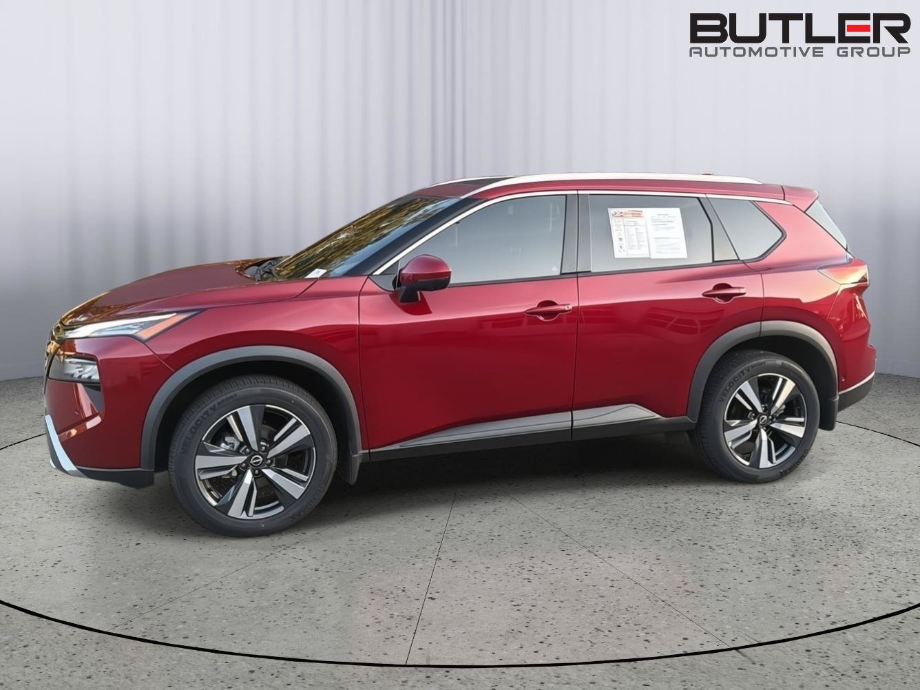 Used 2024 Nissan Rogue SL w/ SL Premium Package FWD image 3