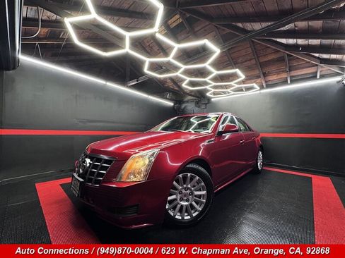 Used 2012 Cadillac CTS Luxury RWD image 2
