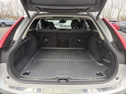 Used 2018 Volvo V90 T6 Cross Country w/ Convenience Package image 21