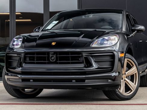New 2026 Porsche Macan AWD/4WD image 7