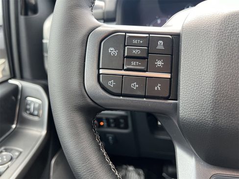 New 2025 Ford F150 Lariat w/ Equipment Group 501A Mid image 16