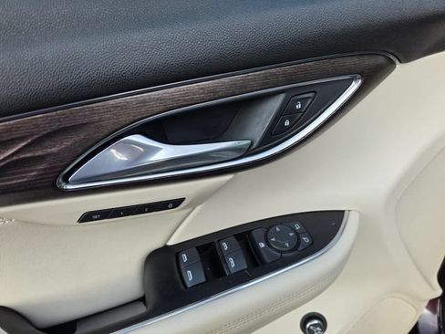 Used 2023 Buick Envision Avenir AWD/4WD image 17