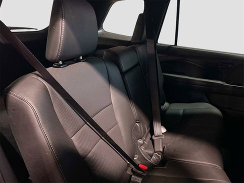 Used 2025 Honda Passport EX-L image 28