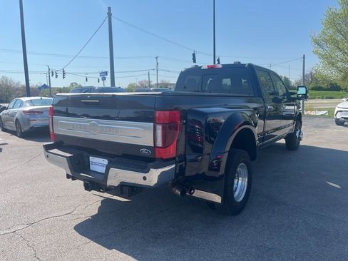 Used 2022 Ford F350 King Ranch w/ King Ranch Ultimate Package AWD/4WD image 3