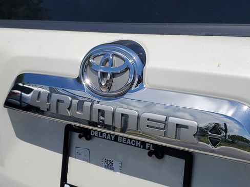 Used 2016 Toyota 4Runner Limited AWD/4WD image 7