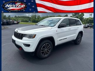 Used 2018 Jeep Grand Cherokee Trailhawk w/ Trailhawk Luxury Group AWD/4WD video 1