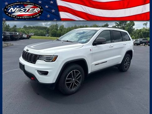 Used 2018 Jeep Grand Cherokee Trailhawk w/ Trailhawk Luxury Group AWD/4WD image 1