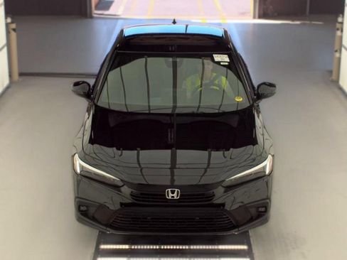 Used 2024 Honda Civic Sport image 2