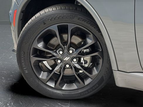 Used 2022 Dodge Durango R/T w/ Blacktop Package AWD/4WD image 36