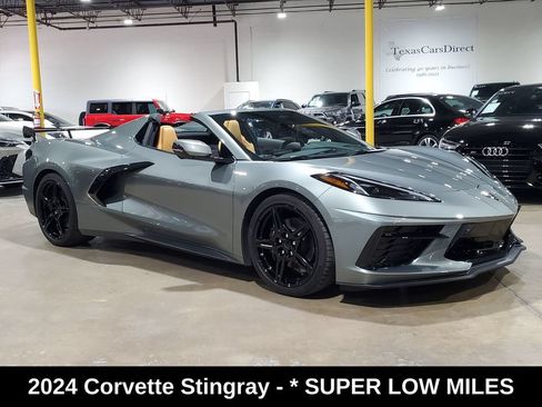 Used 2024 Chevrolet Corvette Stingray Preferred Conv w/ 2LT RWD image 3
