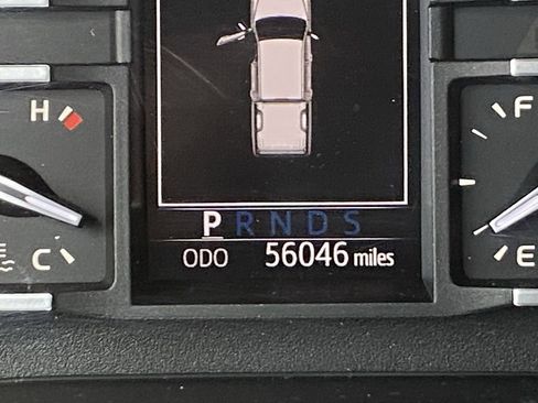 Certified 2020 Toyota Tundra SR5 image 36