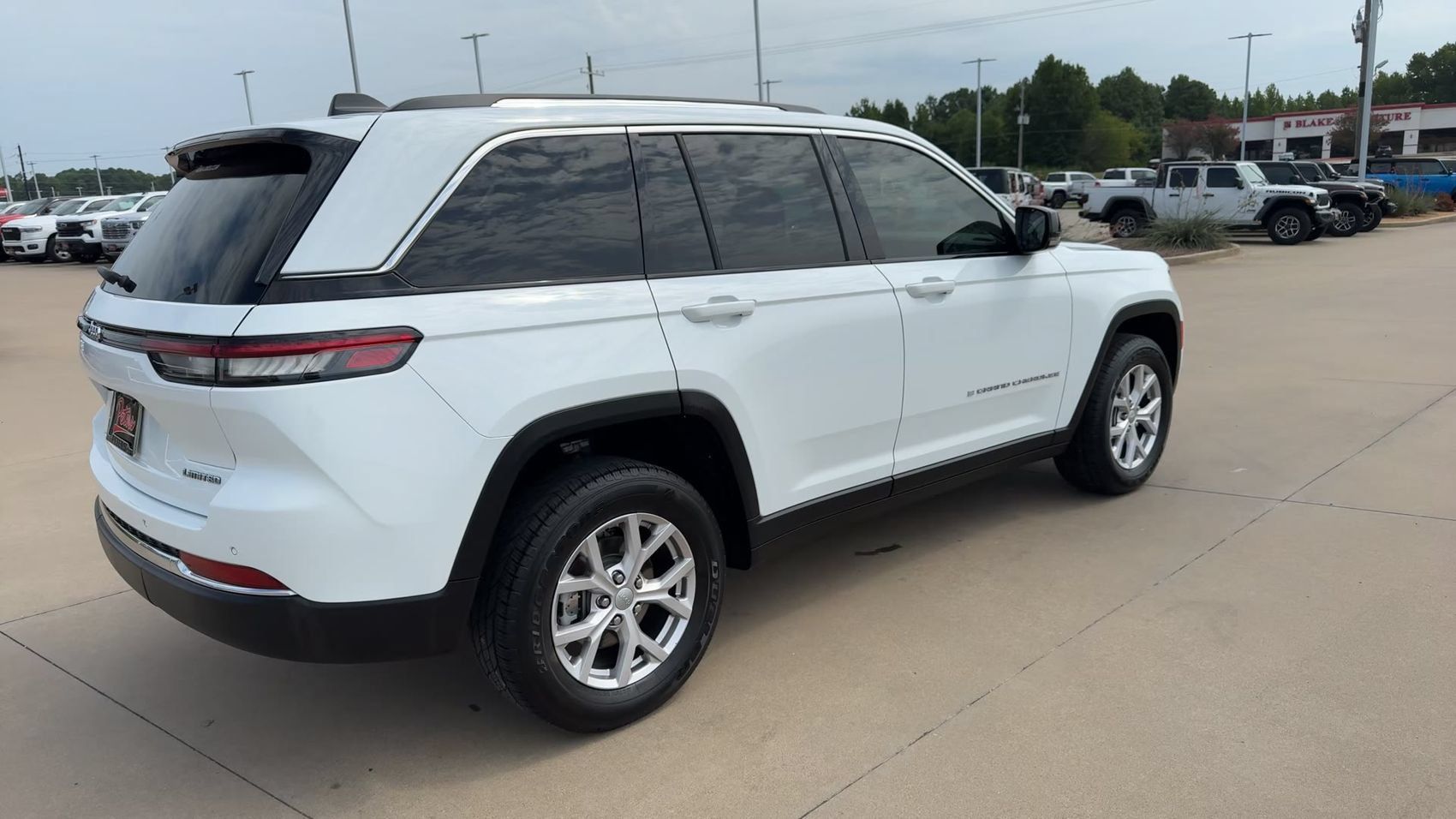 Used 2022 Jeep Grand Cherokee Limited RWD image 9