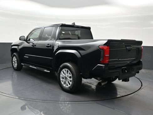 Used 2025 Toyota Tacoma SR5 RWD image 3
