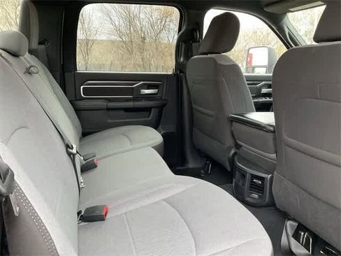 Used 2024 RAM 2500 Big Horn image 17