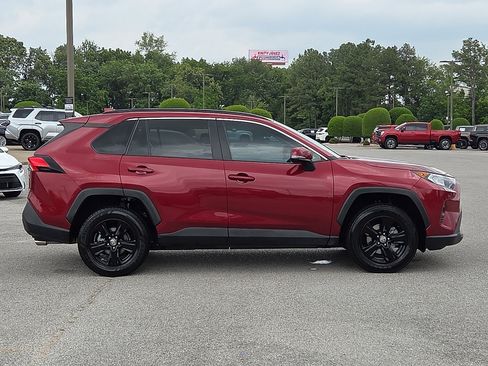 Used 2021 Toyota RAV4 XLE FWD image 6