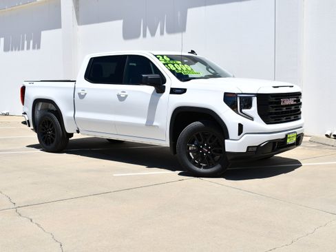 New 2026 GMC Sierra 1500 Elevation AWD/4WD image 2