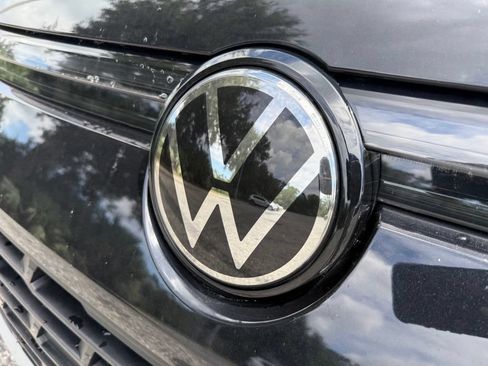 Used 2025 Volkswagen Tiguan S FWD image 6
