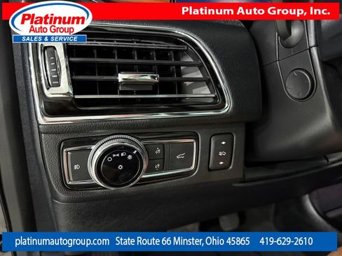Used 2018 Lincoln Navigator Reserve w/ Technology Package AWD/4WD image 23