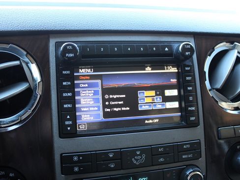 Used 2012 Ford F450 Lariat w/ Lariat Ultimate Pkg image 30