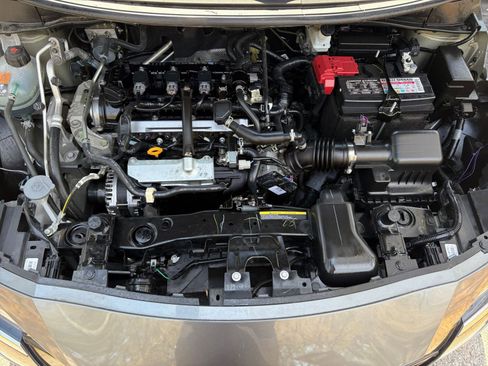 Used 2025 Nissan Versa SV image 28