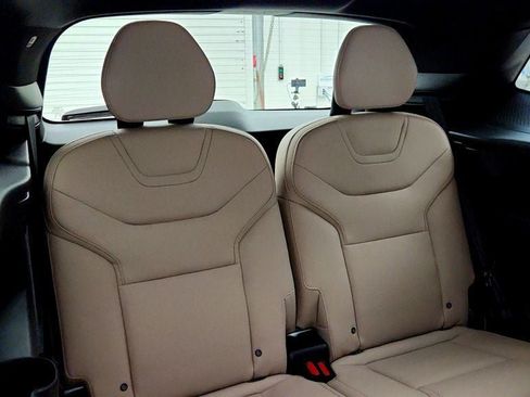 Used 2025 Volvo EX90 Ultra AWD/4WD image 22