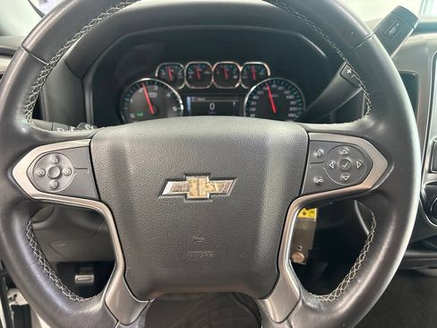 Used 2018 Chevrolet Silverado 1500 LT w/ LT Eassist Package AWD/4WD image 16