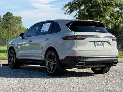 Used 2021 Porsche Cayenne AWD/4WD image 11