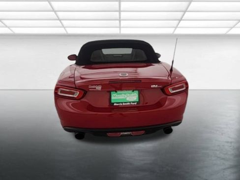 Used 2018 FIAT 124 Spider Classica image 7
