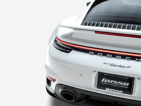 Used 2022 Porsche 911 Turbo S AWD/4WD image 31