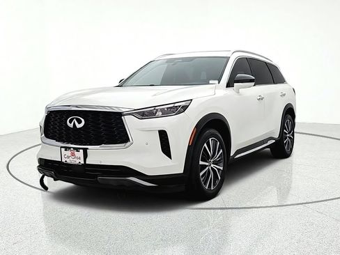 Used 2023 INFINITI QX60 Sensory AWD/4WD image 2